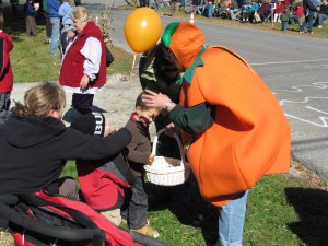 Candy Pumpkin Lady 2009 The Pumpkin Lady Handed Out Candy