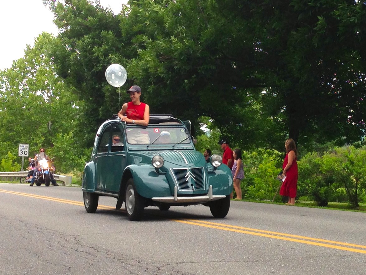 Plus a 1952 Citroen--now that's patriotic!